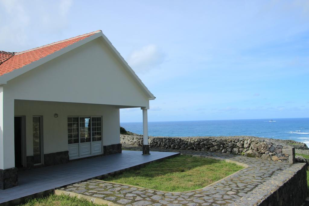 Villa Casas Da Cascata Lajes das Flores Habitación foto