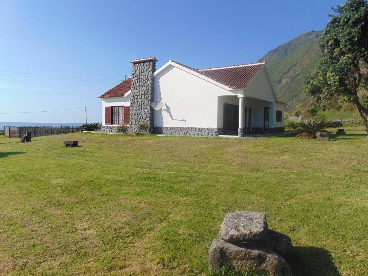 Villa Casas Da Cascata Lajes das Flores Exterior foto